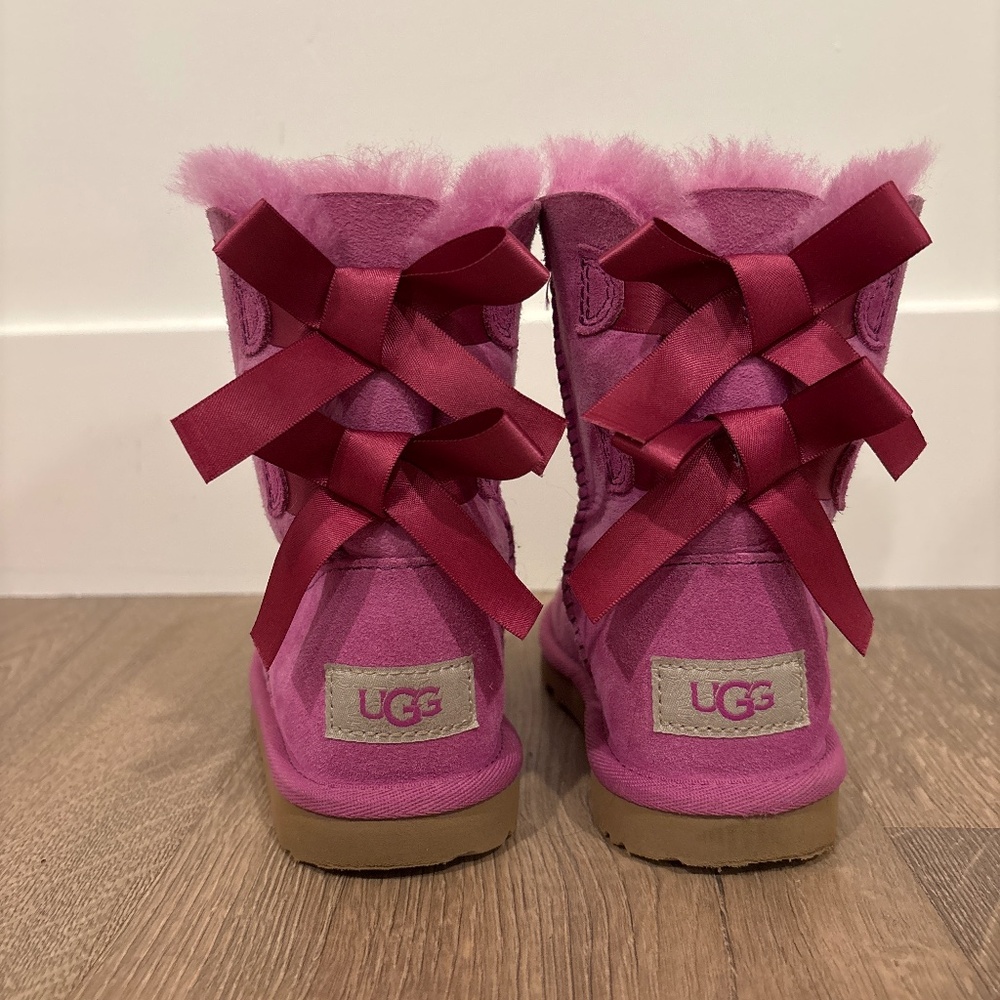Kids Uggs Mini Bailey Bow II Boot